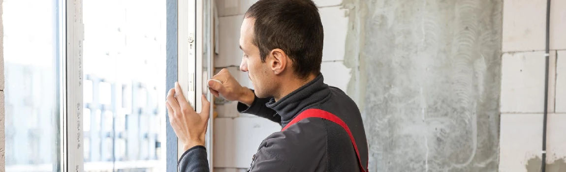 Emergency Cracked Windows Repair Services in Ferry Pass, FL