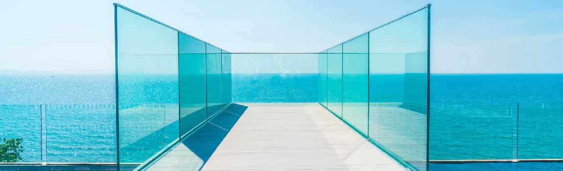 Customized Glass Pool Fence Repair Services in Ferry Pass, FL